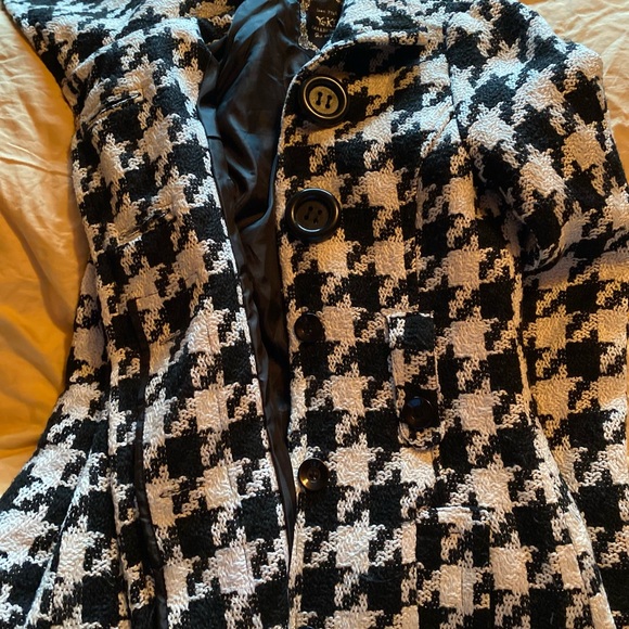 Jacket - Picture 1 of 2